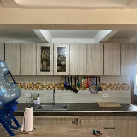 Deux Palmiers Charme Avec Salle De Bain Partagee Proche De L'aeroport Habitación en casa particular *